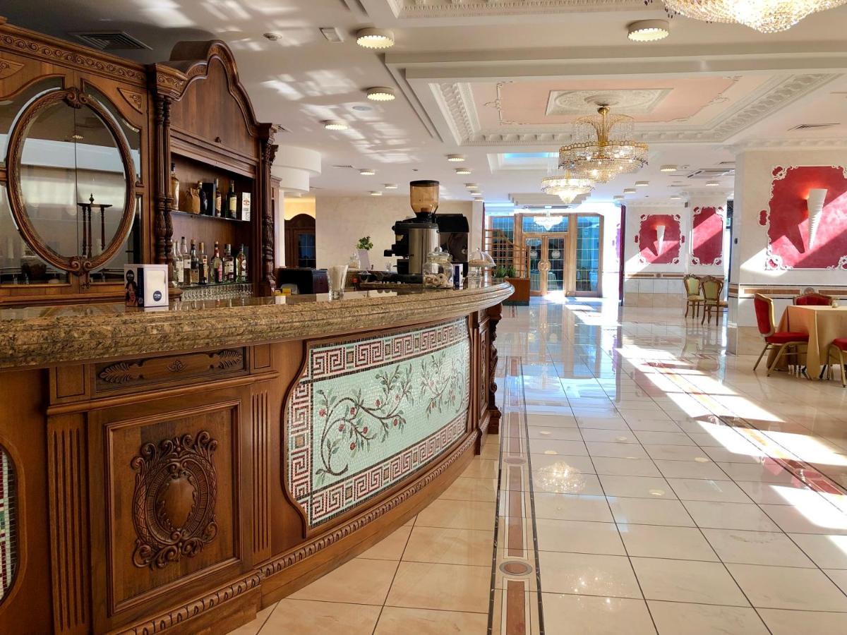 San Giovanni Rotondo Palace - Alihotels Екстериор снимка