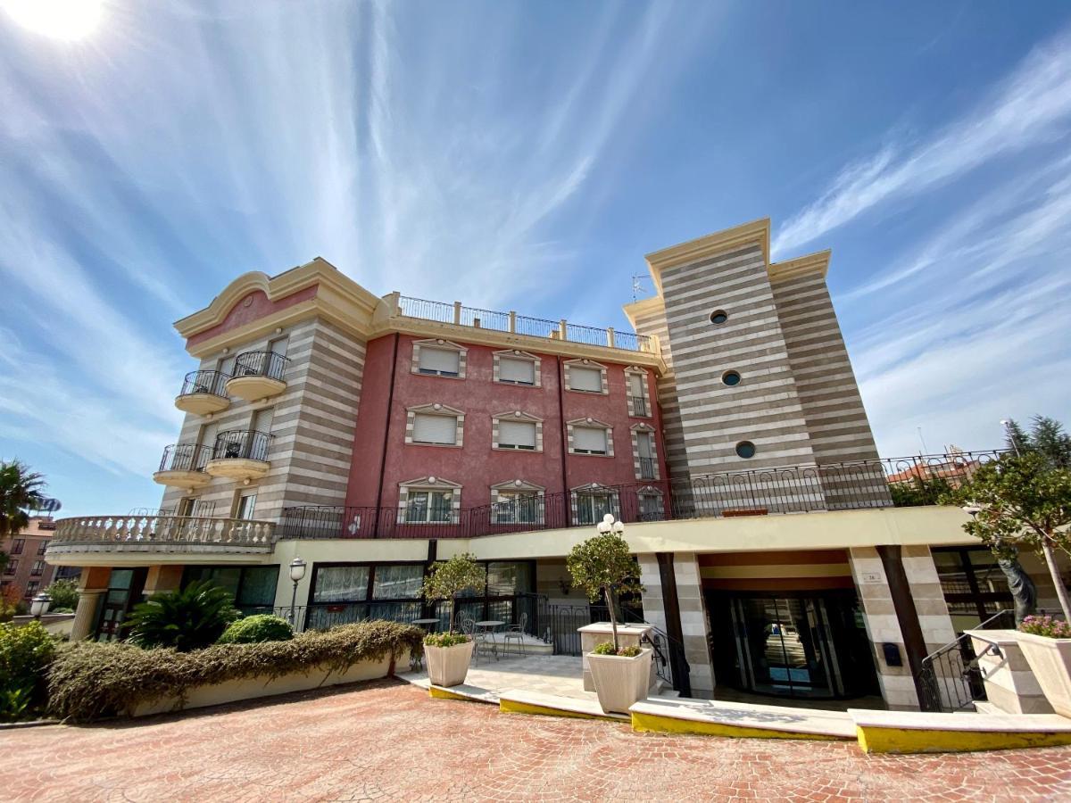 San Giovanni Rotondo Palace - Alihotels Екстериор снимка