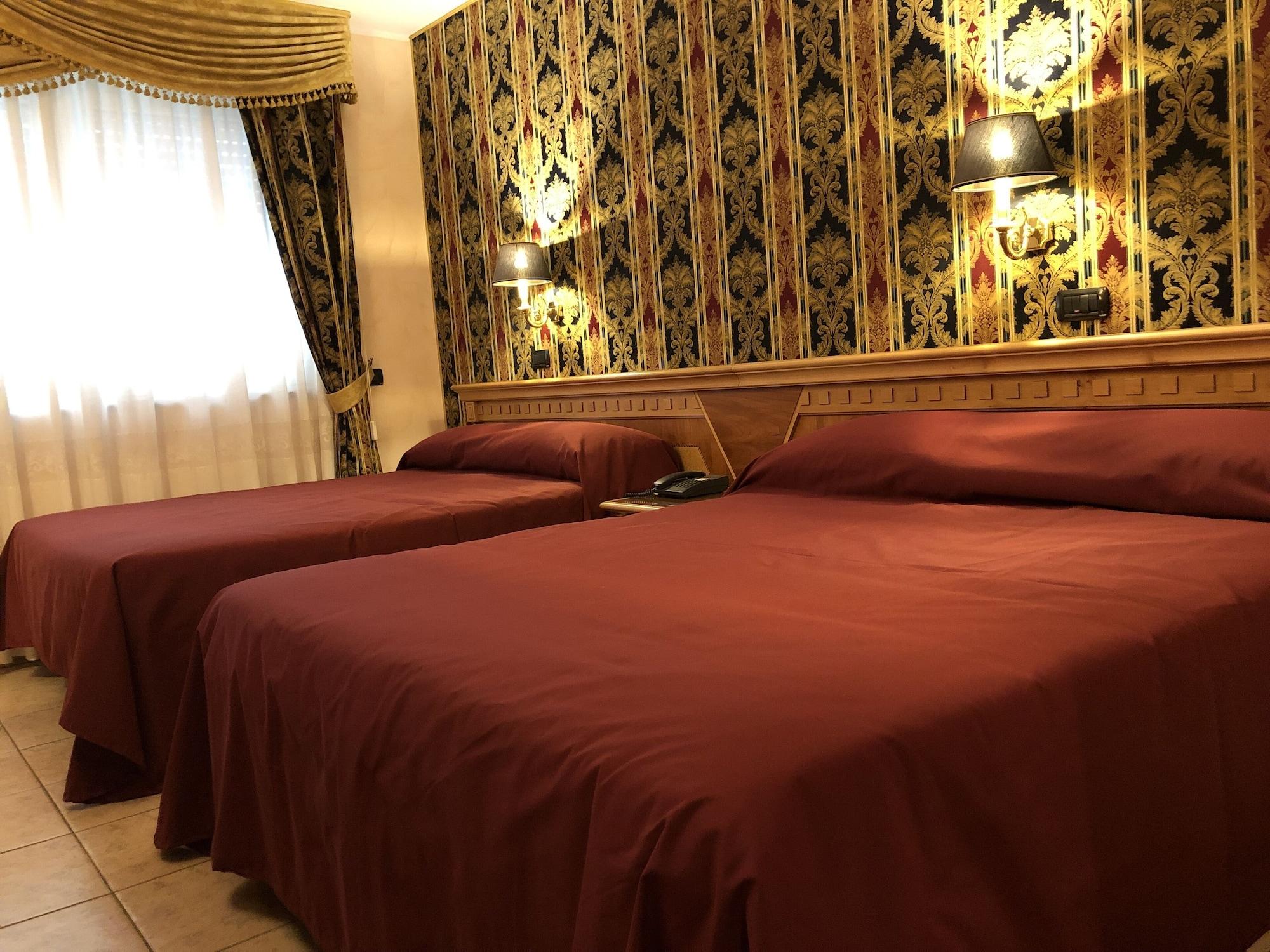 San Giovanni Rotondo Palace - Alihotels Екстериор снимка