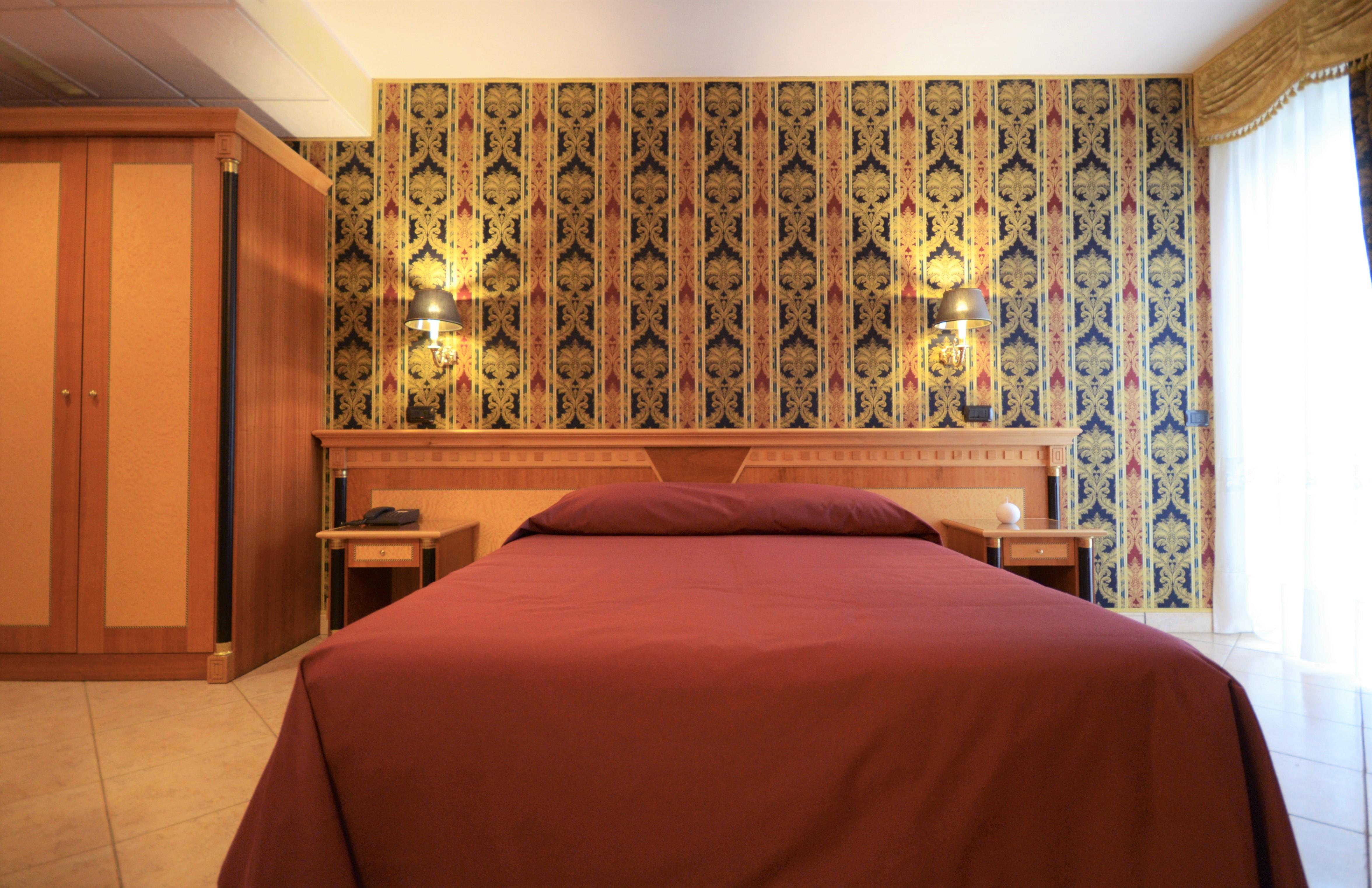San Giovanni Rotondo Palace - Alihotels Екстериор снимка