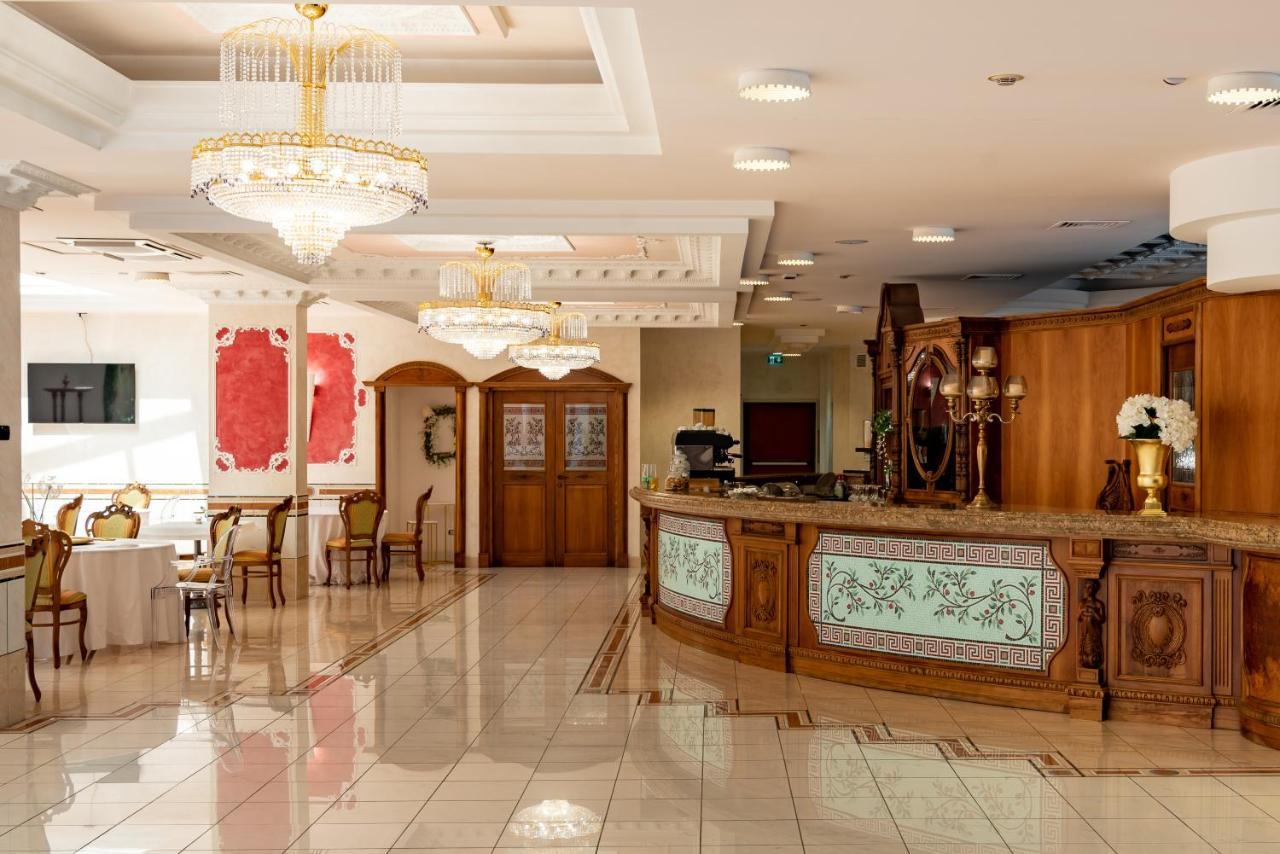 San Giovanni Rotondo Palace - Alihotels Екстериор снимка