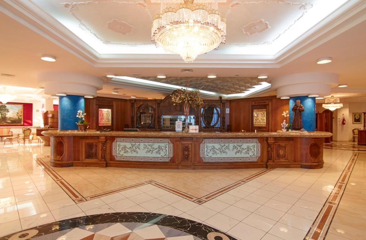 San Giovanni Rotondo Palace - Alihotels Екстериор снимка