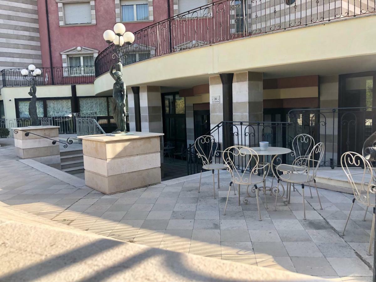 San Giovanni Rotondo Palace - Alihotels Екстериор снимка