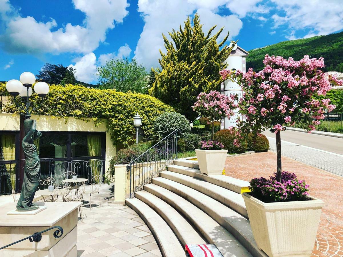 San Giovanni Rotondo Palace - Alihotels Екстериор снимка